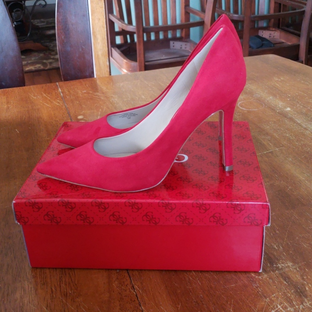 Shoes - Picture 2 of 3